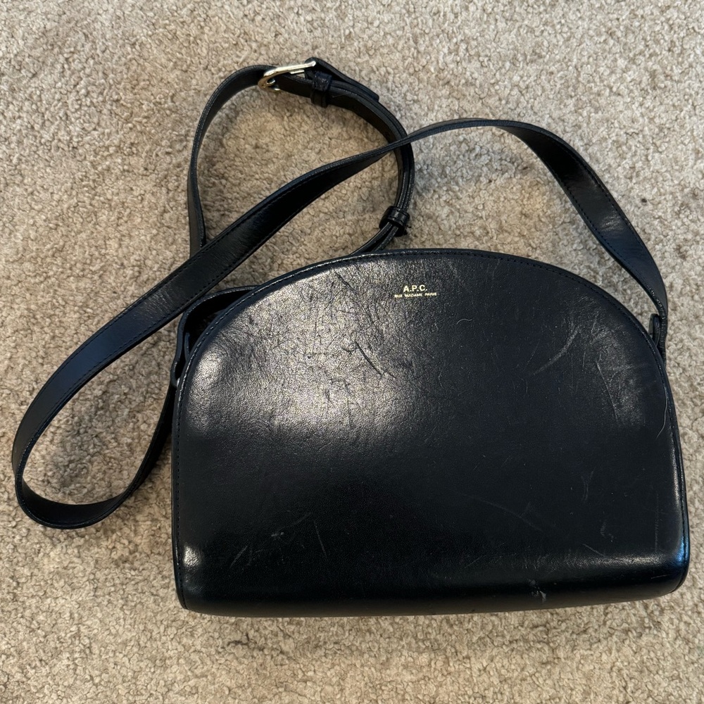 APC moon bag